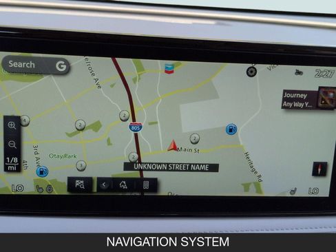 Used 2023 Nissan Ariya AWD image 17