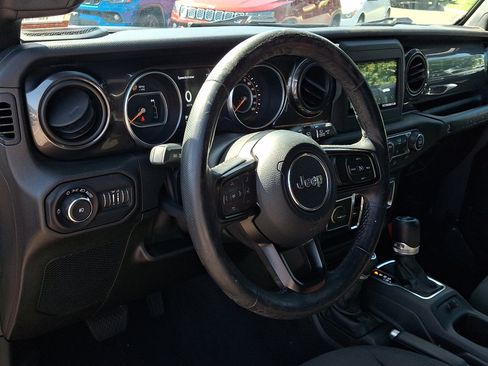 Used 2019 Jeep Wrangler Unlimited Sport AWD/4WD image 25
