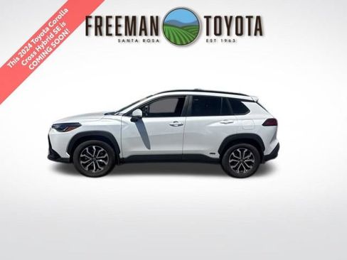 Used 2024 Toyota Corolla Cross AWD Hybrid w/ Moonroof Package image 1