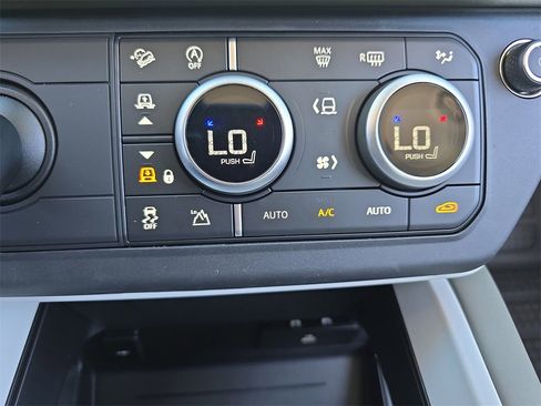 New 2026 Land Rover Defender 110 S image 23