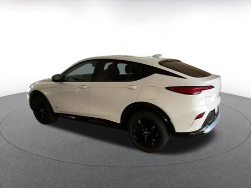 Used 2025 Buick Envista Sport Touring image 10