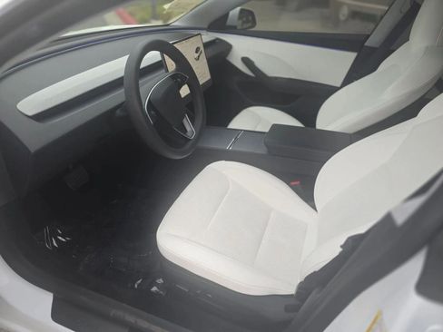 Used 2025 Tesla Model 3 Long Range RWD image 17