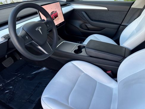 Used 2022 Tesla Model 3 Long Range image 10