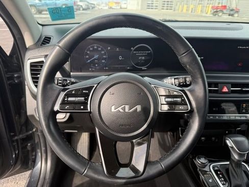 Used 2024 Kia Seltos EX image 15