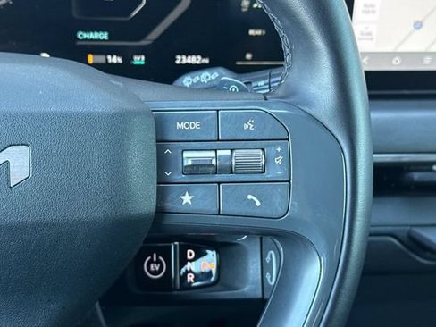 Certified 2024 Kia EV9 Light Long Range RWD image 33
