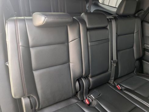 Used 2025 Dodge Durango GT image 34