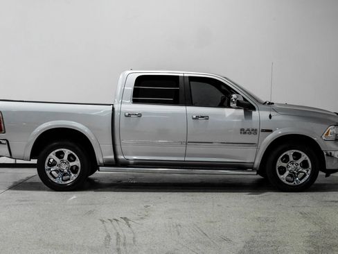 Used 2015 RAM 1500 Laramie w/ Convenience Group AWD/4WD image 5