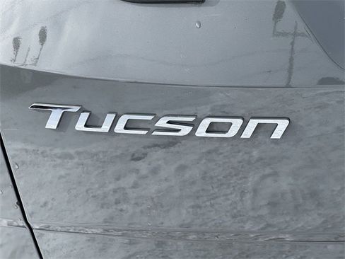 Used 2024 Hyundai Tucson Limited image 11