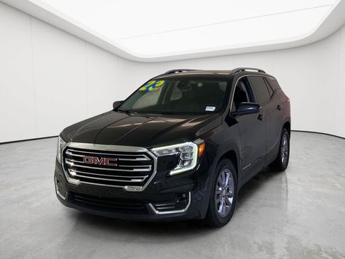 Used 2023 GMC Terrain SLT w/ LPO, Floor Liner Package FWD image 5