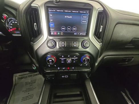 Used 2021 Chevrolet Silverado 1500 LT Trail Boss AWD/4WD image 11