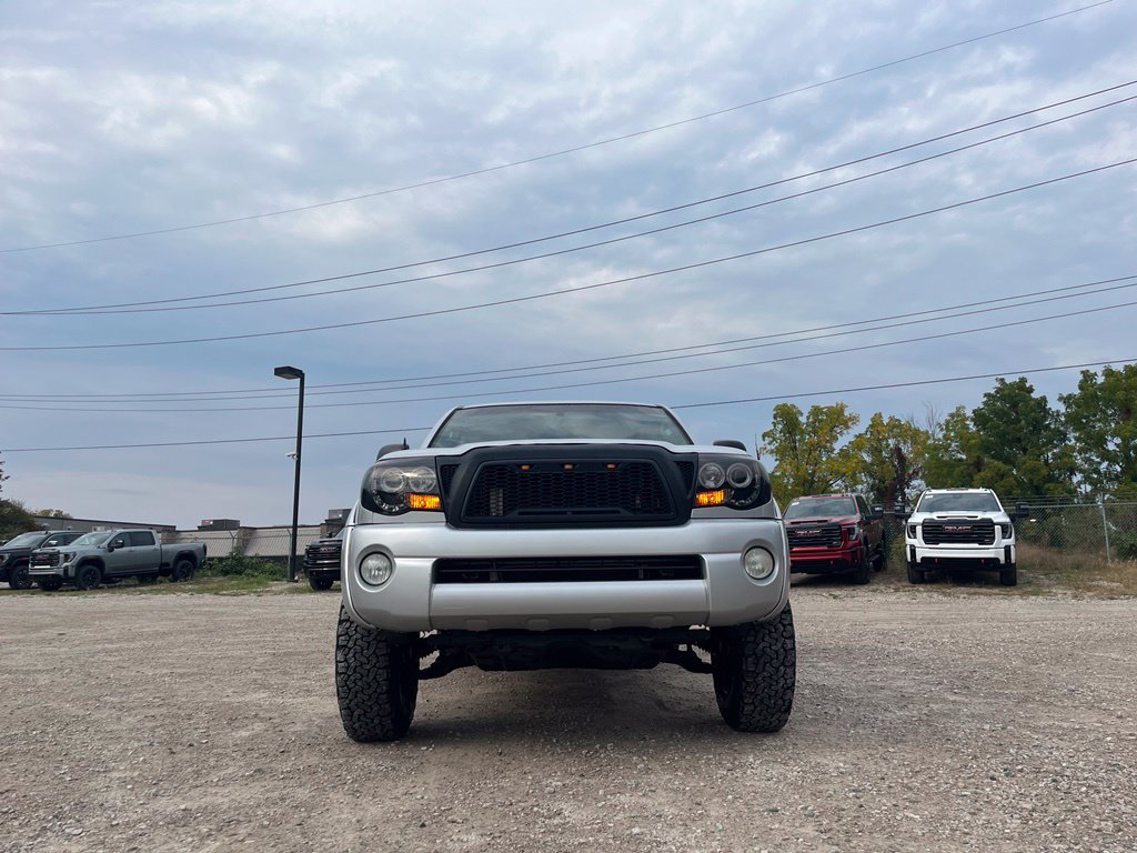 Used 2010 Toyota Tacoma 4x4 Double Cab image 4