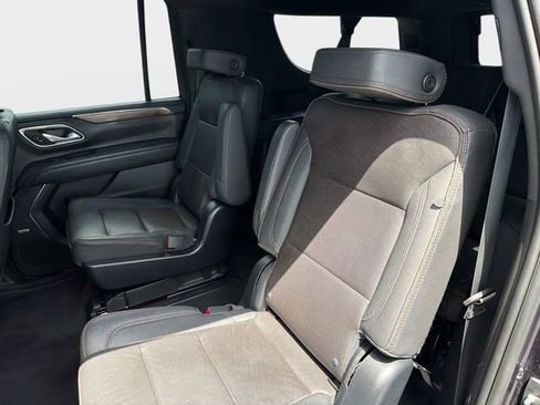 Used 2023 Chevrolet Suburban High Country w/ Max Trailering Package image 12