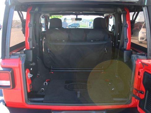 Used 2021 Jeep Wrangler Rubicon image 26