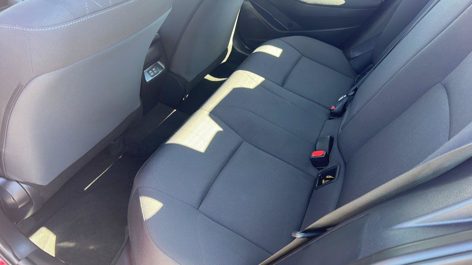 Used 2025 Toyota Corolla LE FWD image 16