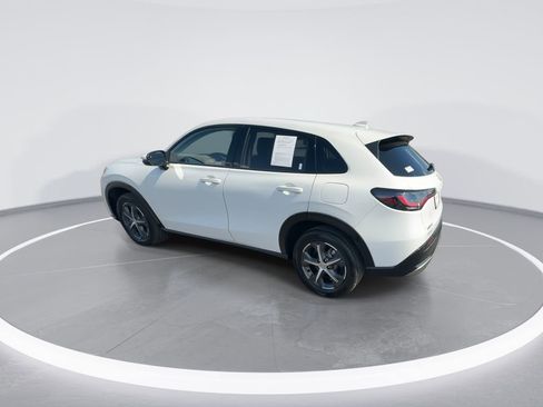 Used 2023 Honda HR-V EX-L image 6