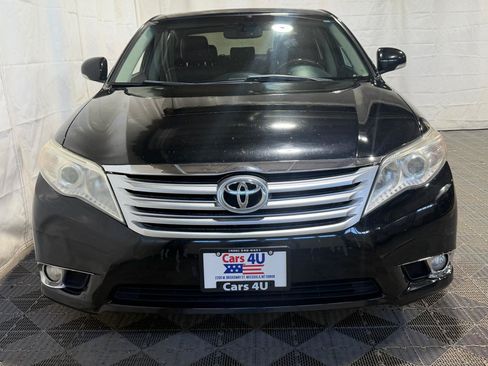 Used 2011 Toyota Avalon Limited FWD image 2