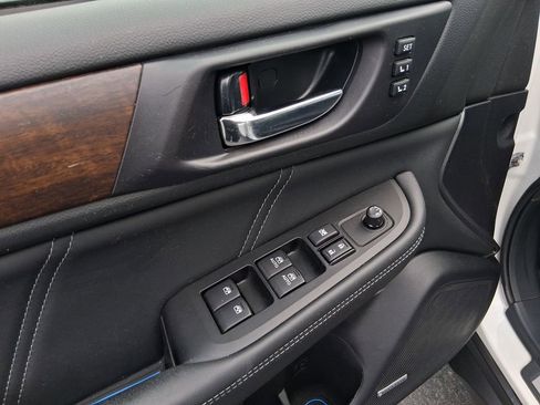 Used 2019 Subaru Outback 2.5i Limited image 17