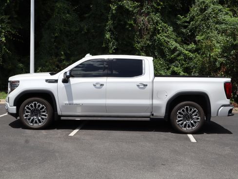 Used 2024 GMC Sierra 1500 Denali Ultimate AWD/4WD image 6