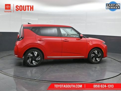 Used 2025 Kia Soul GT-Line w/ GT-Line Technology Package image 3