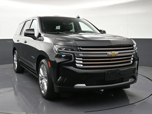 Used 2024 Chevrolet Tahoe High Country AWD/4WD image 7