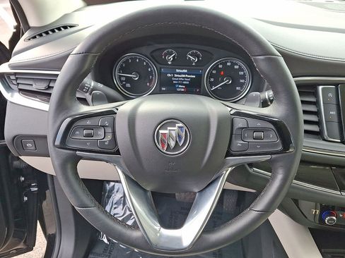 Certified 2023 Buick Enclave Essence image 11