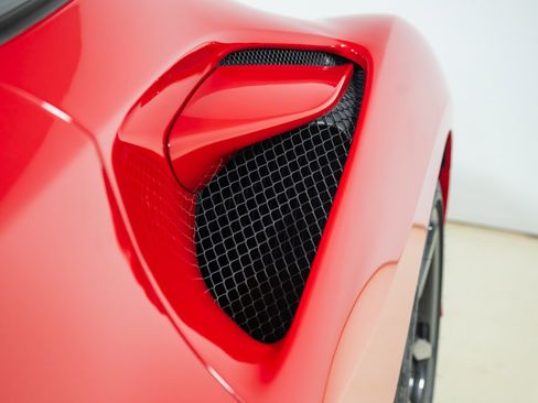 Certified 2021 Ferrari F8 Tributo RWD image 44