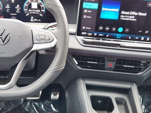 New 2026 Volkswagen Tiguan SE R-Line AWD/4WD image 27