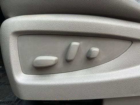 Used 2017 Chevrolet Tahoe LT image 31