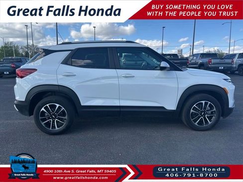 Used 2025 Chevrolet TrailBlazer LT AWD/4WD image 10