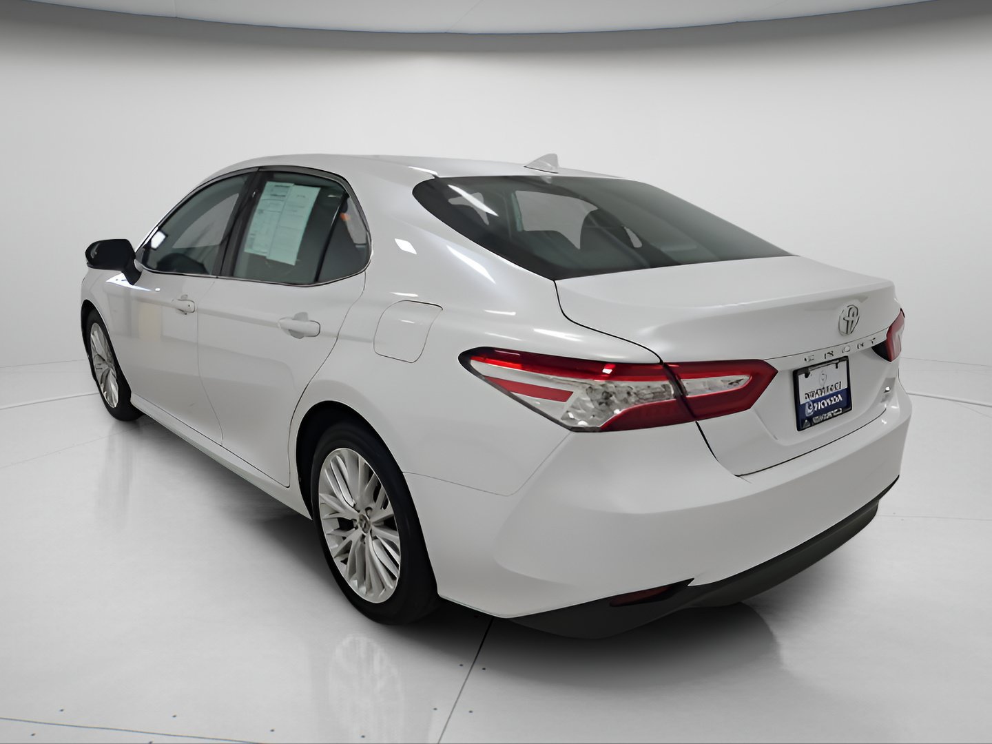 Used 2020 Toyota Camry XLE AWD/4WD image 5