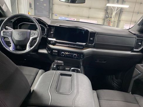 Used 2022 Chevrolet Silverado 1500 RST w/ Z71 Off-Road Package image 16