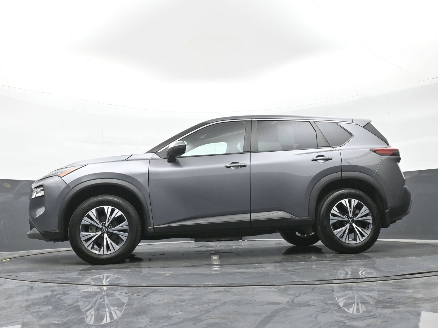 Used 2022 Nissan Rogue SV AWD/4WD image 44