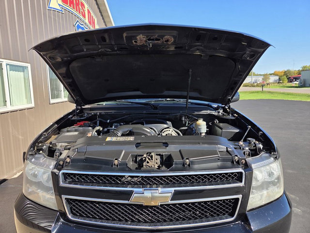 Used 2010 Chevrolet Suburban LT AWD/4WD image 33