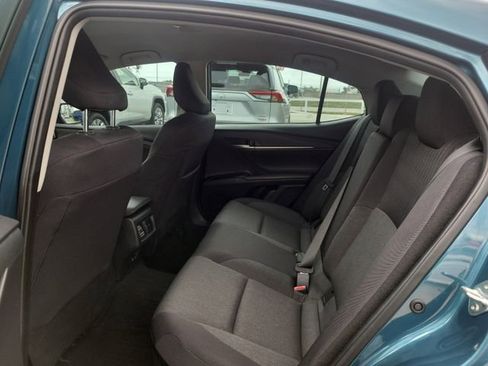 Used 2025 Toyota Camry LE FWD image 17