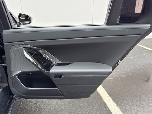 Used 2023 BMW 740i RWD image 56