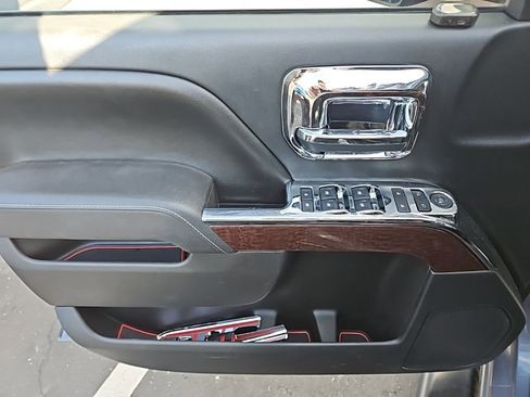 Used 2016 GMC Sierra 1500 SLE w/ SLE Value Package image 12