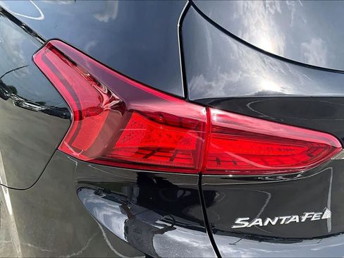 Used 2019 Hyundai Santa Fe FWD image 28