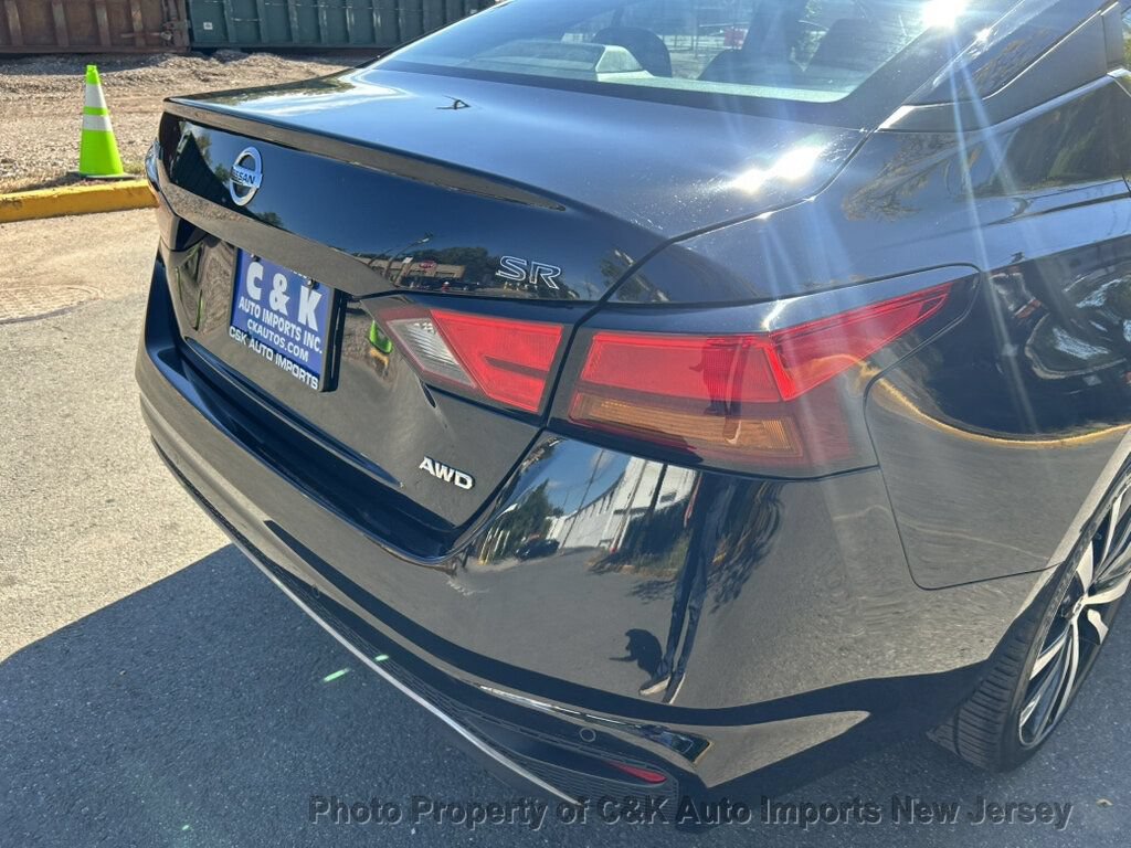 Used 2020 Nissan Altima 2.5 SR AWD/4WD image 17