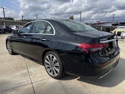 Used 2022 Mercedes-Benz E 350 Sedan image 7