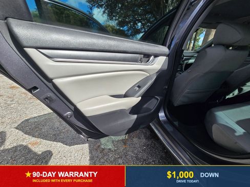 Used 2019 Honda Accord EX image 29