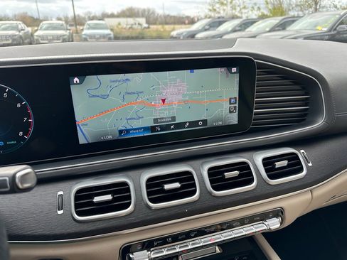 Used 2020 Mercedes-Benz GLS 580 4MATIC image 15