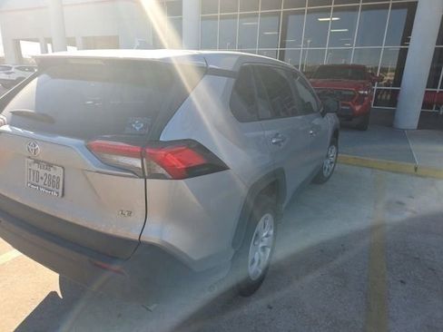 Used 2024 Toyota RAV4 LE image 8