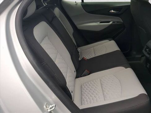 Used 2019 Chevrolet Equinox LS AWD/4WD image 18
