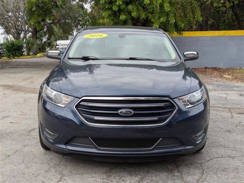 Used 2016 Ford Taurus Limited image 2