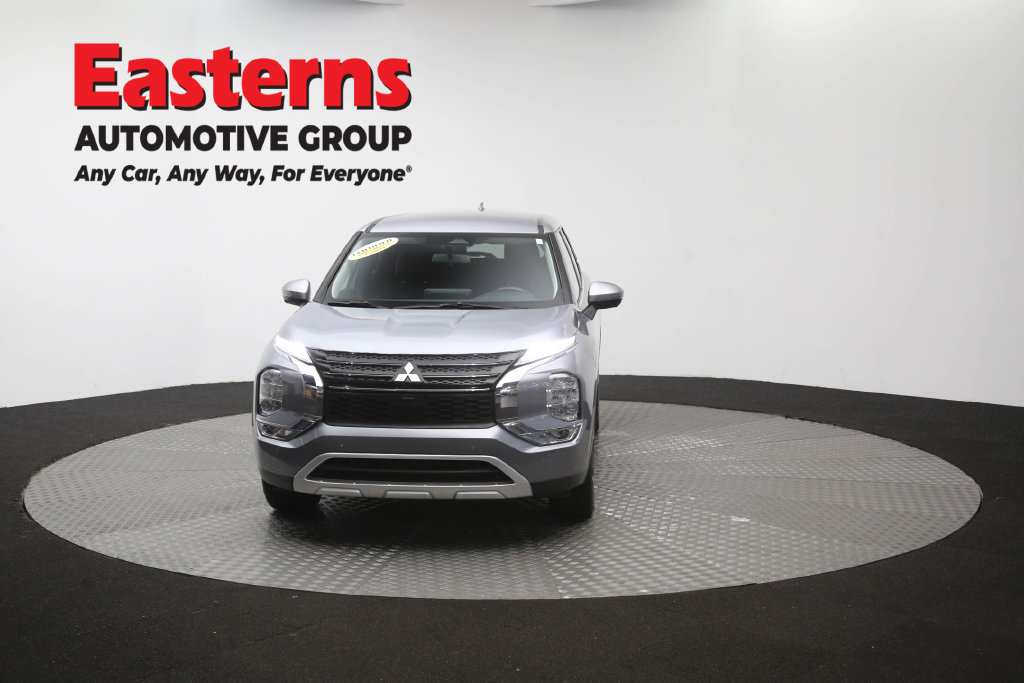 Used 2024 Mitsubishi Outlander SE FWD image 54
