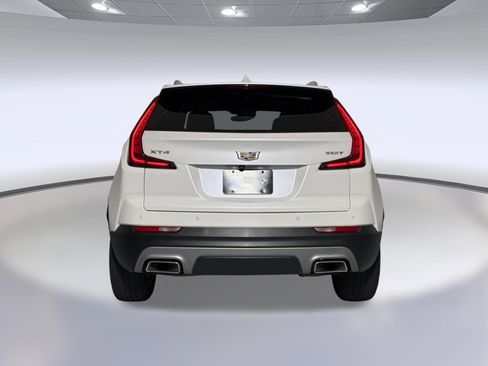 Used 2023 Cadillac XT4 Premium Luxury w/ Cold Weather Package FWD image 10