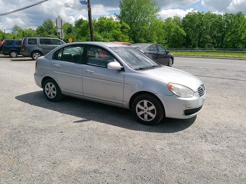 Used 2009 Hyundai Accent GLS w/ Popular Equipment Pkg 5 FWD image 8