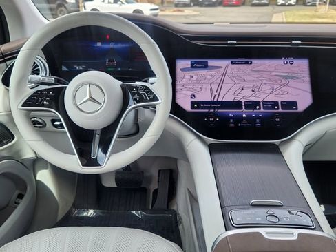 Certified 2023 Mercedes-Benz EQS 580 4MATIC SUV image 14