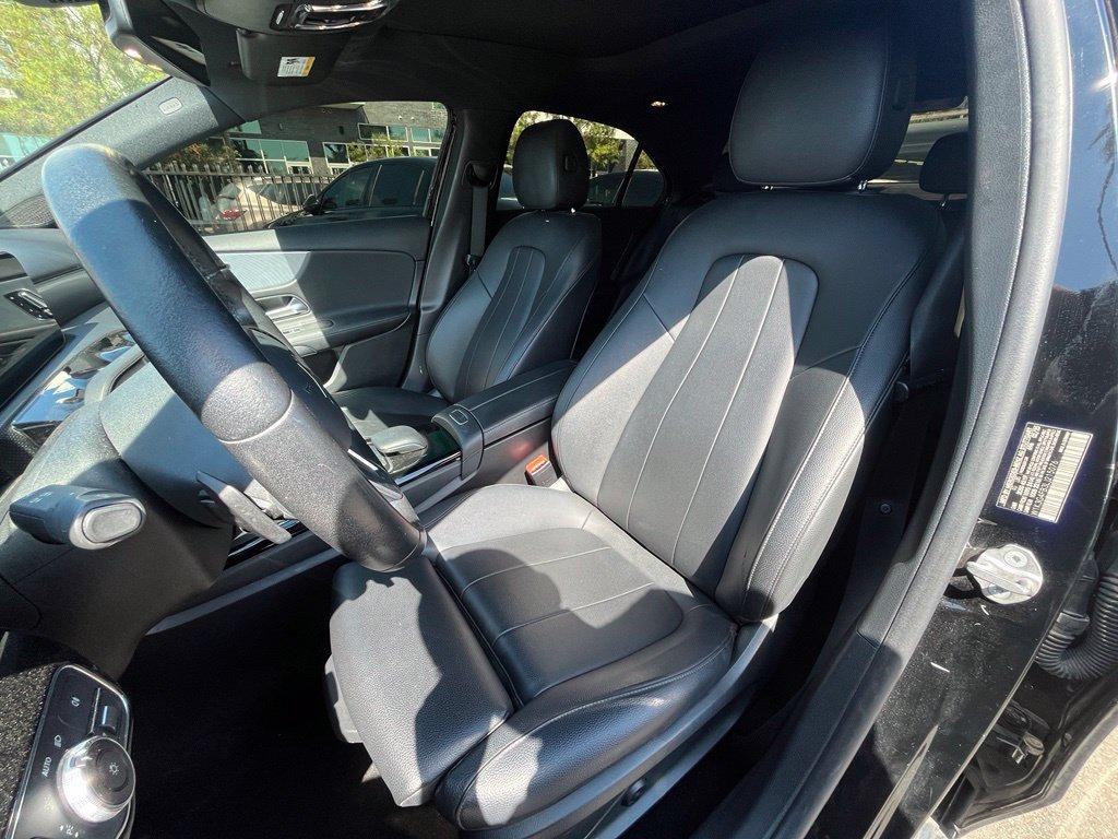 Used 2020 Mercedes-Benz A 220 4MATIC w/ Premium Package image 6