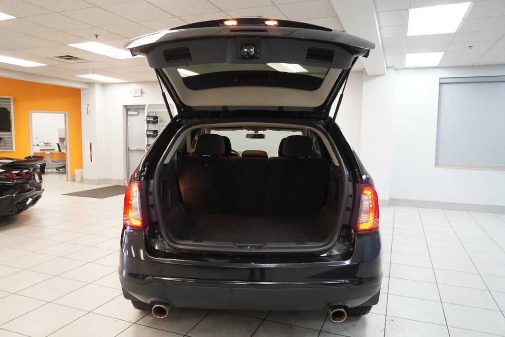 Used 2014 Ford Edge SE FWD image 9